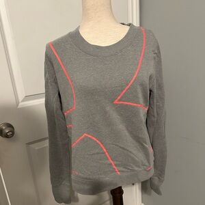Women’s sz med Under Armour Gray Fleece Sweatshirt with pink detail